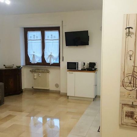 Casa Della Nonna Per Voi Parcheggio Gratuito Condizionatore Portatile Cir 0052 Aoste Extérieur photo